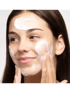 Centella Calming Gel Cleanser